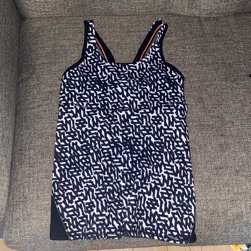 Lululemon workout tank